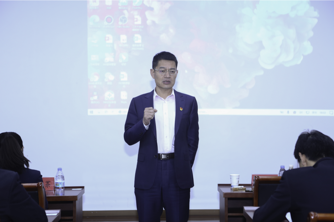 以知識競賽別開生面的形式，社科賽斯黨支部集中學習黨的二十大精神