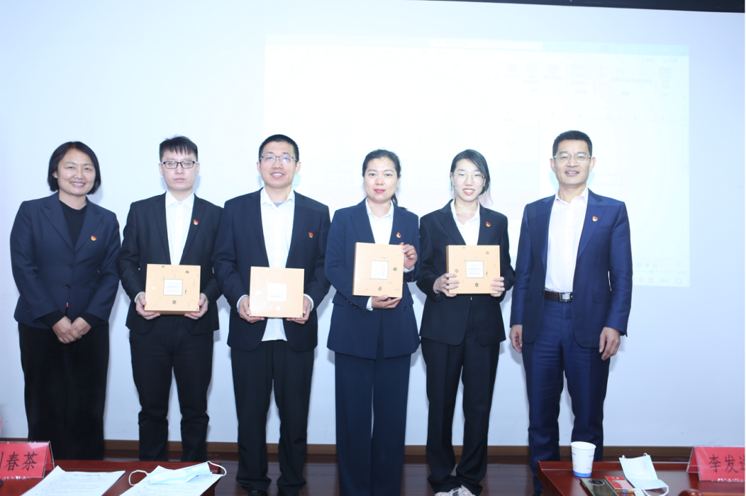 以知識競賽別開生面的形式，社科賽斯黨支部集中學習黨的二十大精神